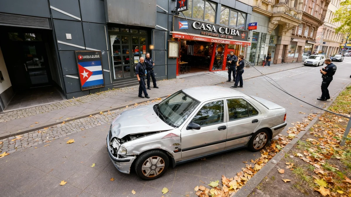 Auto durchbricht Glasfront einer Bar am Hohenzollernring