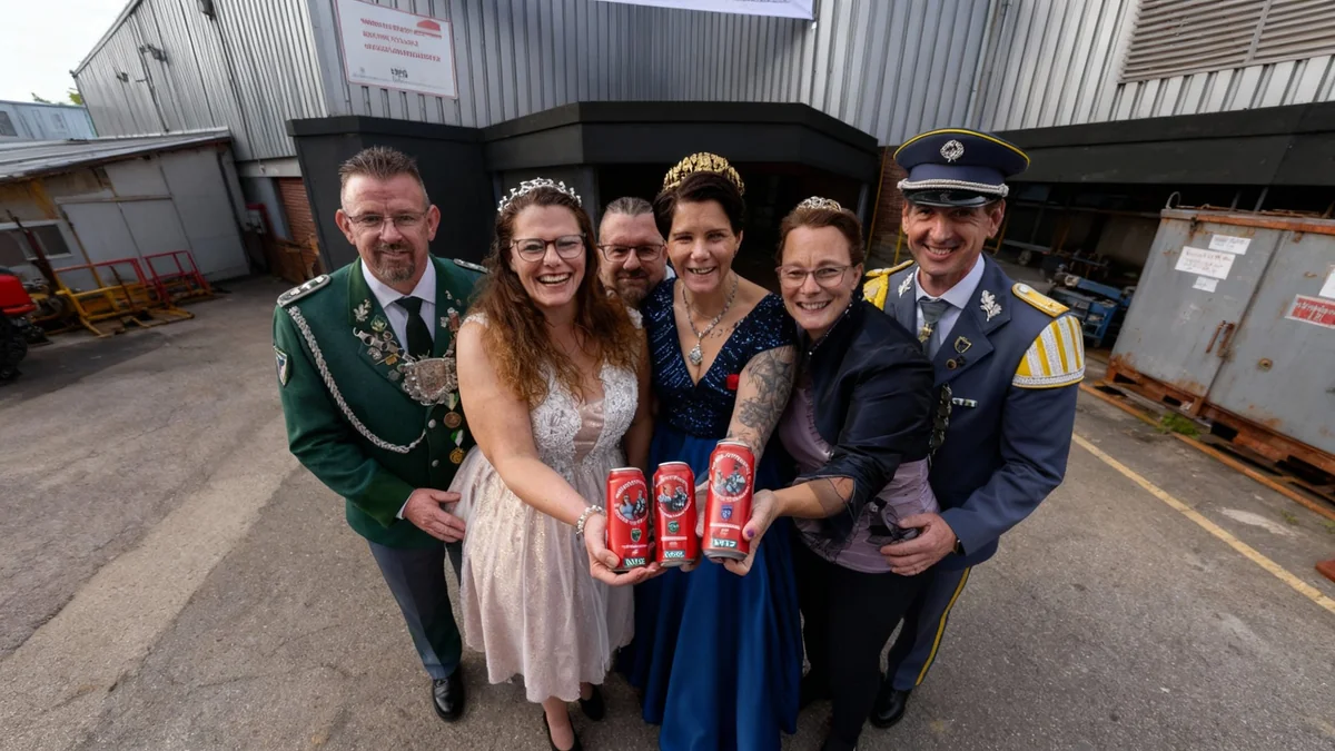 Neue Schützenkönige mit einzigartigem Preis überrascht