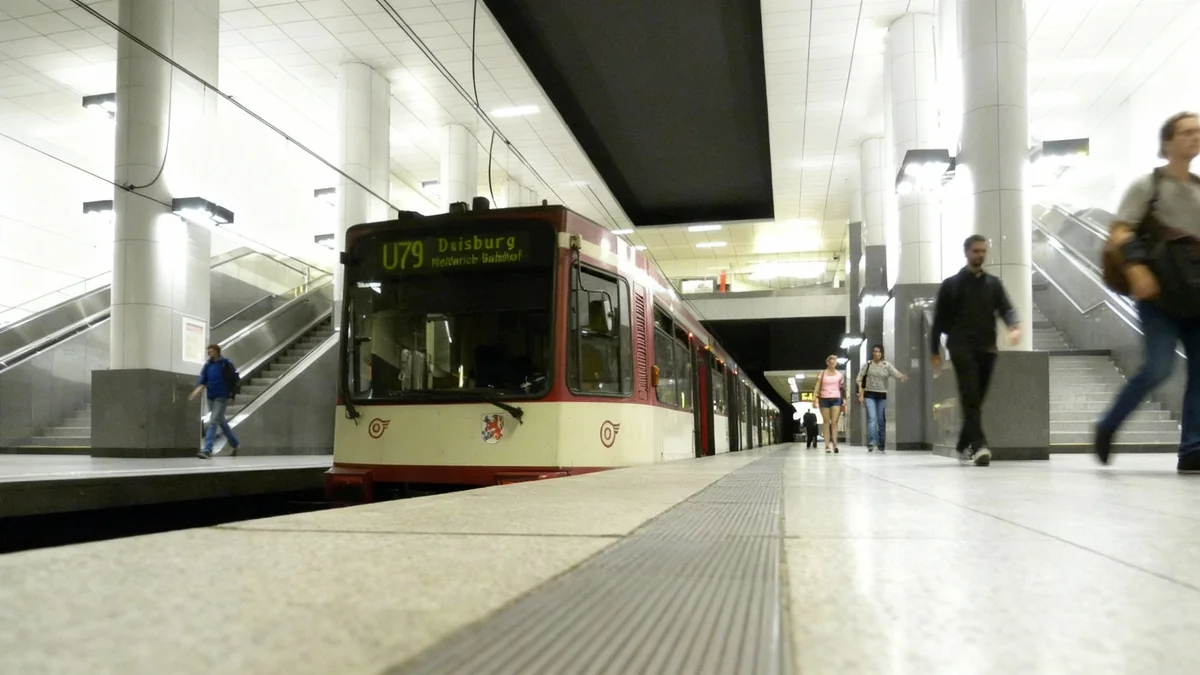 Rheinbahn: Große Gleisarbeiten in Düsseldorf-Wersten